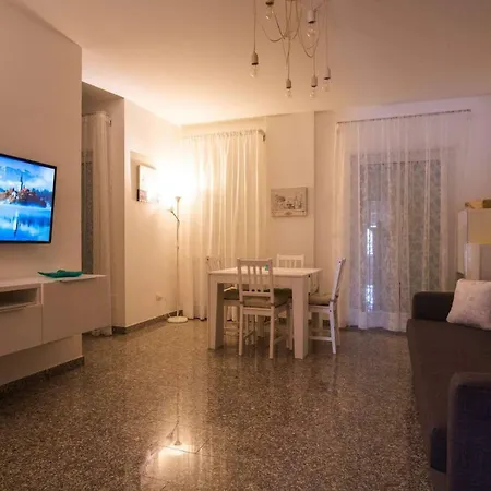 Sunshine Coast * Bari